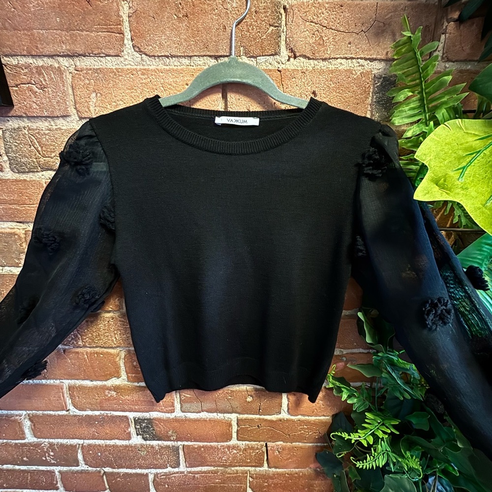 Black Puff-Sleeve Knit Top